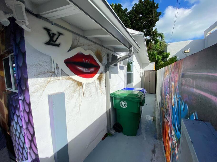 Cozy & Colorful Miami Art Canvas W/Hottub & Murals Εξωτερικό φωτογραφία