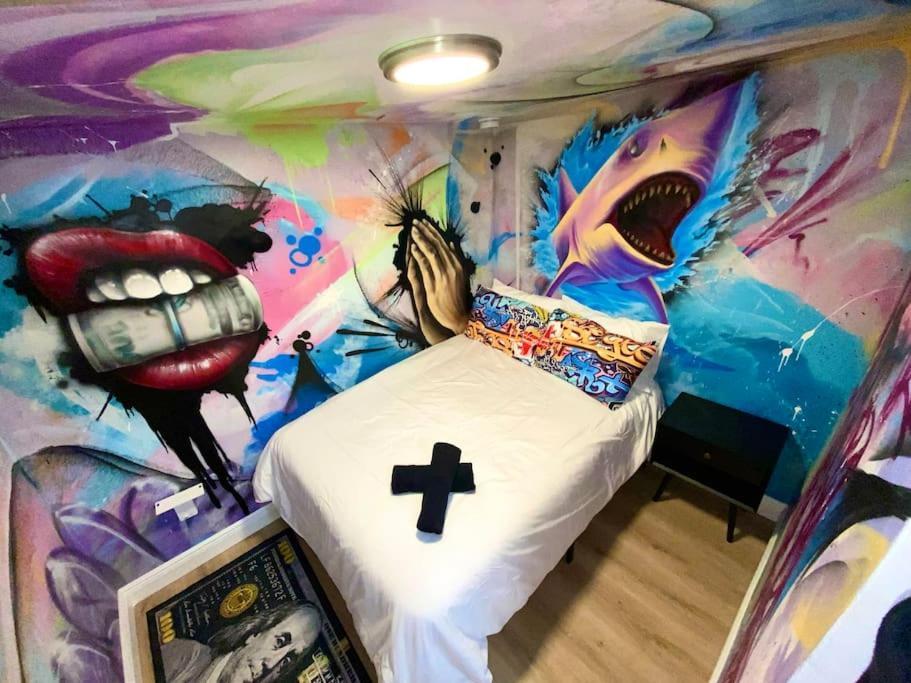 Cozy & Colorful Miami Art Canvas W/Hottub & Murals Εξωτερικό φωτογραφία